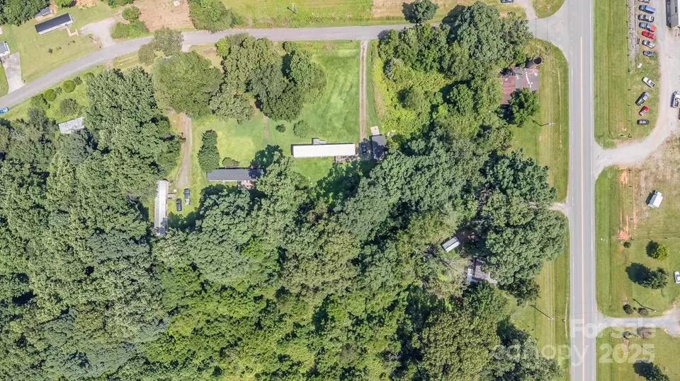 View/Area - 3891 Wilkesboro Hwy, Statesville, NC 28625 photo 2 of 2