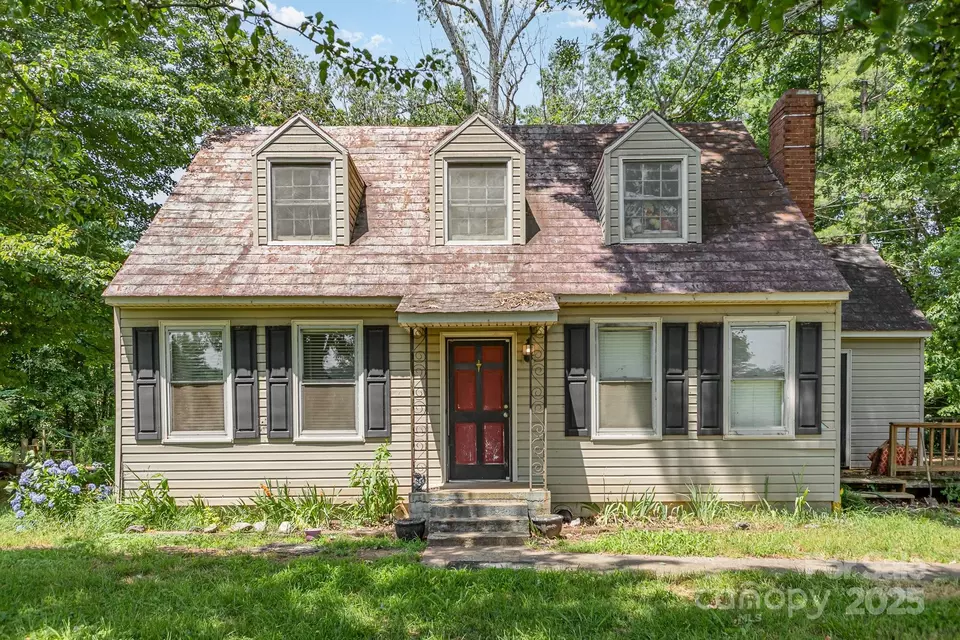 Exterior - 3891 Wilkesboro Hwy, Statesville, NC 28625 photo 1 of 4