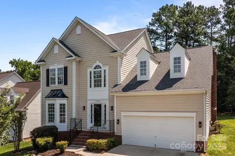 4519 Rock Stream Dr, Charlotte, NC 28269