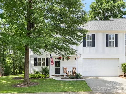 705 Torrey Pines Ln, Fort Mill, SC 29715