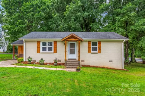 21322 Mccall St, Cornelius, NC 28031 photo 4