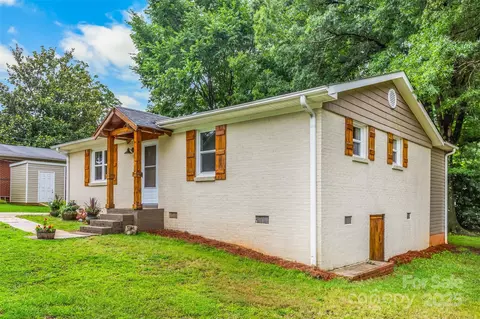 21322 Mccall St, Cornelius, NC 28031 photo 2