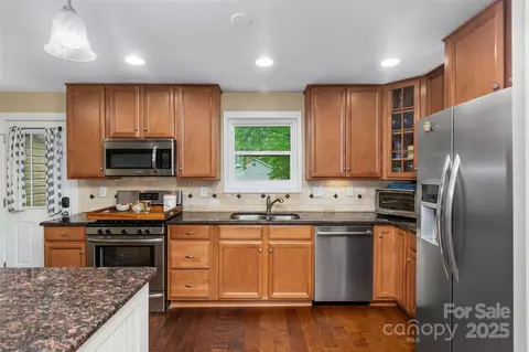 21322 Mccall St, Cornelius, NC 28031 photo 8