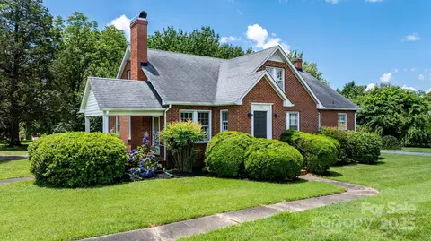 1520 21st Ne Ave NE, Hickory, NC 28601