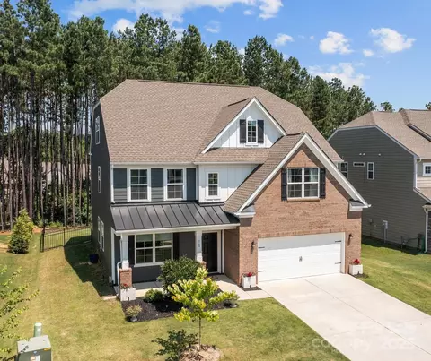 169 Rooster Tail Ln, Troutman, NC 28166
