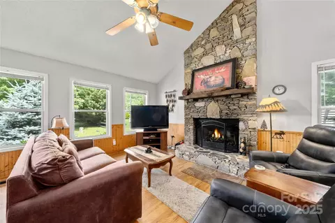 84 Indian Trce, Maggie Valley, NC 28751