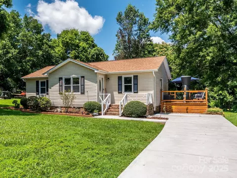 618 Springfield Nw Dr NW, Concord, NC 28027