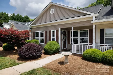 409 Guiness Pl, Rock Hill, SC 29730
