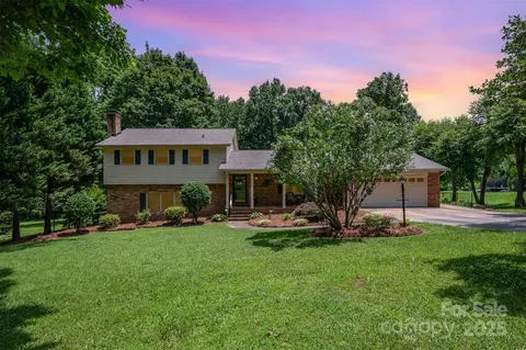 2109 Quail Nw Dr NW, Concord, NC 28027