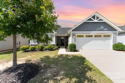 4227 Mackinnon Dr, Charlotte, NC 28214