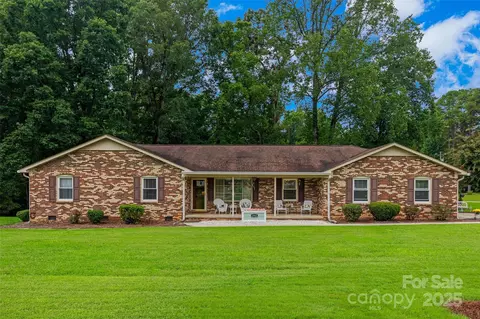 1945 Jim Mccarter N Rd N, Clover, SC 29710