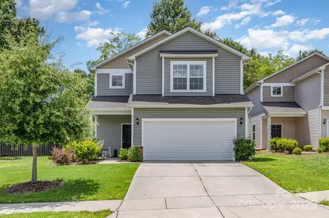 1514 Starmount Cove Ln, Charlotte, NC 28210