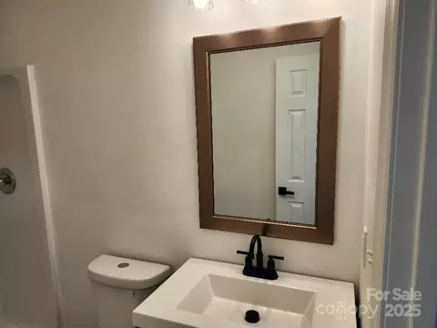 Bath - 2448 Cambridge Dr, Lancaster, SC 29720 photo 3 of 4