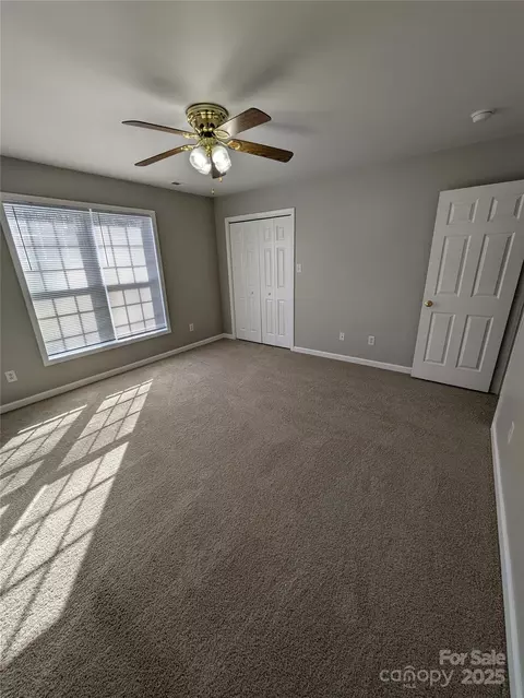 Bedroom - 1009 22nd Ne A-e St NE #A-E, Hickory, NC 28601 photo 1 of 1