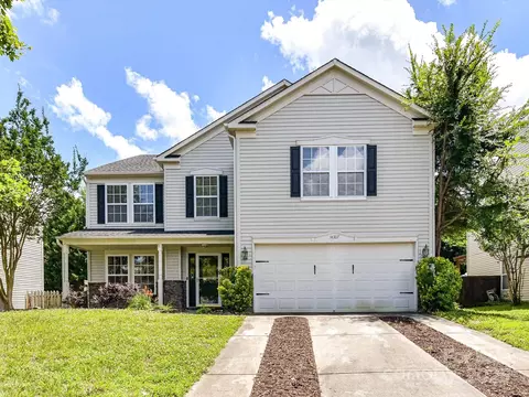 14307 Hartwell Farm Dr, Charlotte, NC 28278