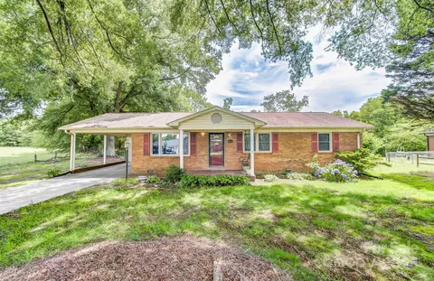 617 Oak Grove Rd, Kings Mountain, NC 28086