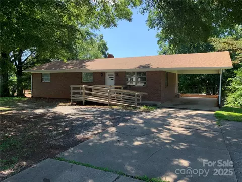 3484 S Hwy 127 Hwy, Hickory, NC 28602