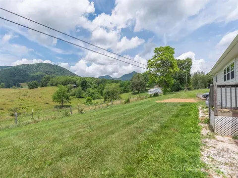 Exterior - 3355 Thickety Rd, Clyde, NC 28721 photo 3 of 5