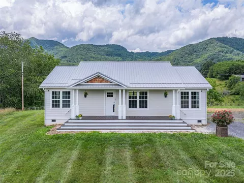 Exterior - 3355 Thickety Rd, Clyde, NC 28721 photo 5 of 5