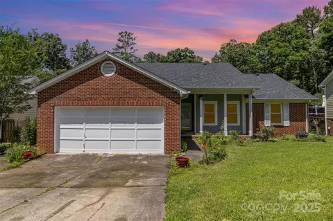 9520 Marshbrooke Rd, Matthews, NC 28105