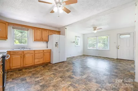 1043 Sid Davis Rd, Chester, SC 29706 photo 5