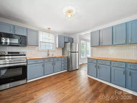 End Street, Chester, SC 29706