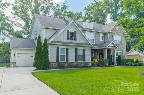 6417 Loyola Ct, Mint Hill, NC 28227