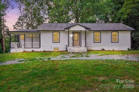110 Lowery St, Peachland, NC 28133