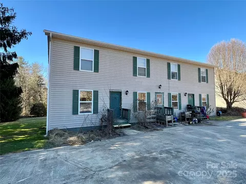 1 Wesley Branch Rd, Asheville, NC 28806