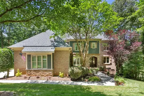10007 Hillspring Dr, Huntersville, NC 28078