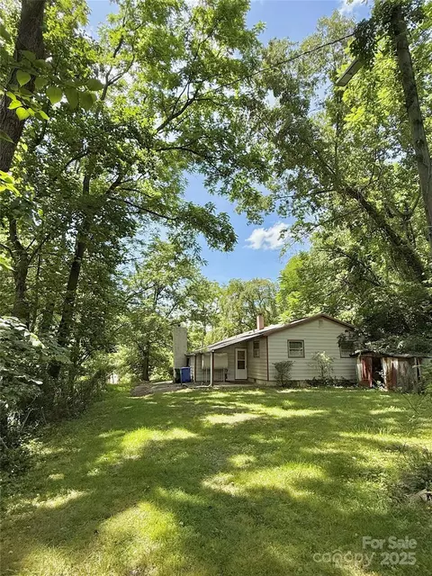 414 Sand Hill Rd, Asheville, NC 28806