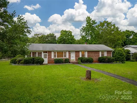 1132 Arbor Dr, Salisbury, NC 28144