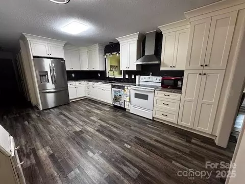 Kitchen - 3375 Shepherd Rd, Maiden, NC 28650 photo 1 of 2