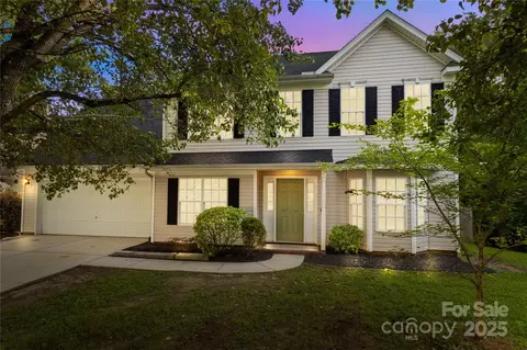 11407 Lenswood Ct, Charlotte, NC 28214