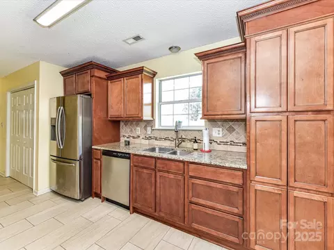 Kitchen - 5105 Hampton Meadows Rd, Monroe, NC 28110 photo 1 of 2