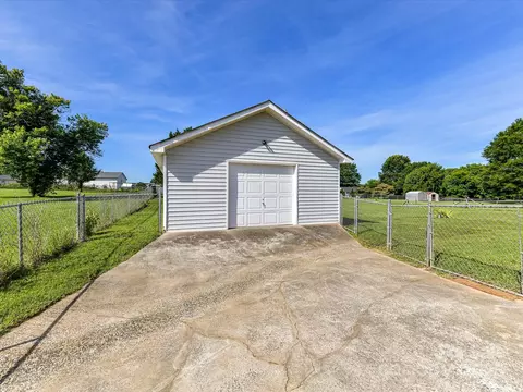 Exterior - 5105 Hampton Meadows Rd, Monroe, NC 28110 photo 10 of 10