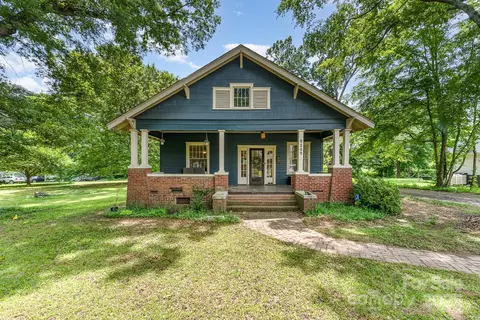 6206 Hunter Ave, Charlotte, NC 28262