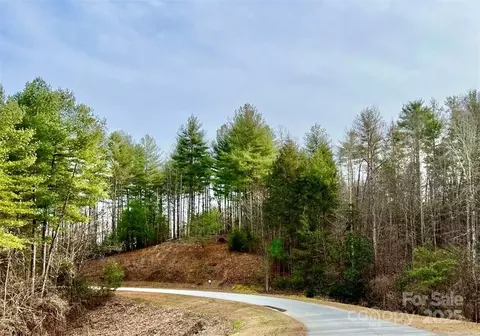 Round Mountain 77 Parkway #77, Lenoir, NC 28645