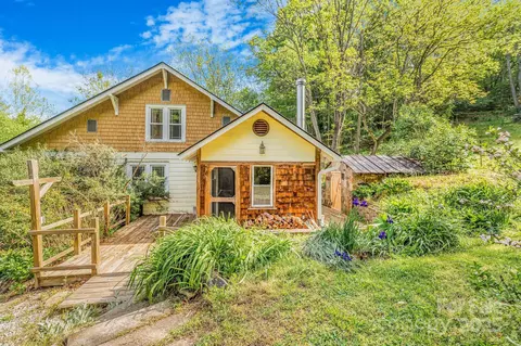 71 Persimmon Ln, Canton, NC 28716 photo 3
