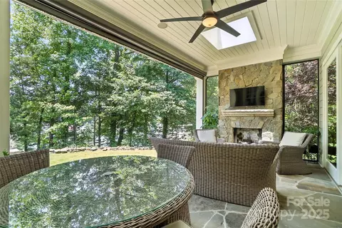 Exterior - 21319 Baltic Dr, Cornelius, NC 28031 photo 2 of 9