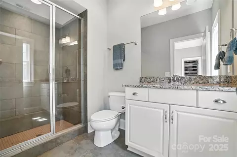 Bath - 21319 Baltic Dr, Cornelius, NC 28031 photo 3 of 4