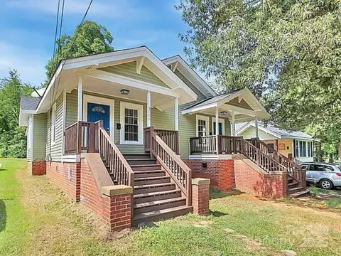 1004 Vanizer St, Charlotte, NC 28208