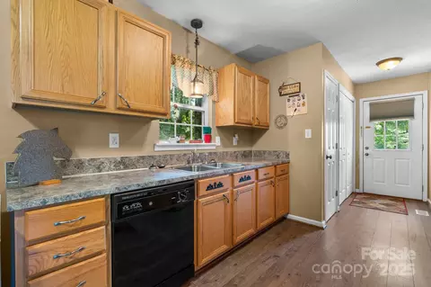 Entry Way - 431 Forest Dr, Maiden, NC 28650 photo 1 of 1