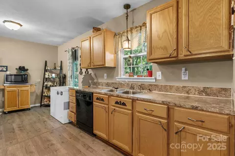 Kitchen - 431 Forest Dr, Maiden, NC 28650 photo 1 of 1