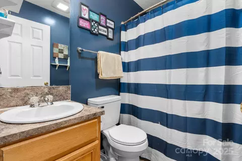 Bath - 431 Forest Dr, Maiden, NC 28650 photo 1 of 2
