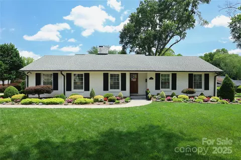 5501 Murrayhill Rd, Charlotte, NC 28210