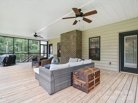 820 King Rd, Clover, SC 29710 photo 30