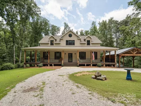 820 King Rd, Clover, SC 29710