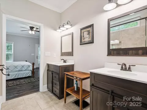 820 King Rd, Clover, SC 29710 photo 19