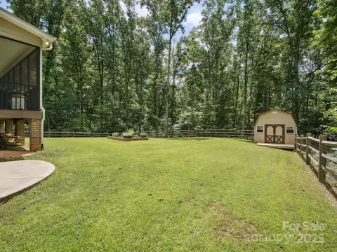 820 King Rd, Clover, SC 29710 photo 37